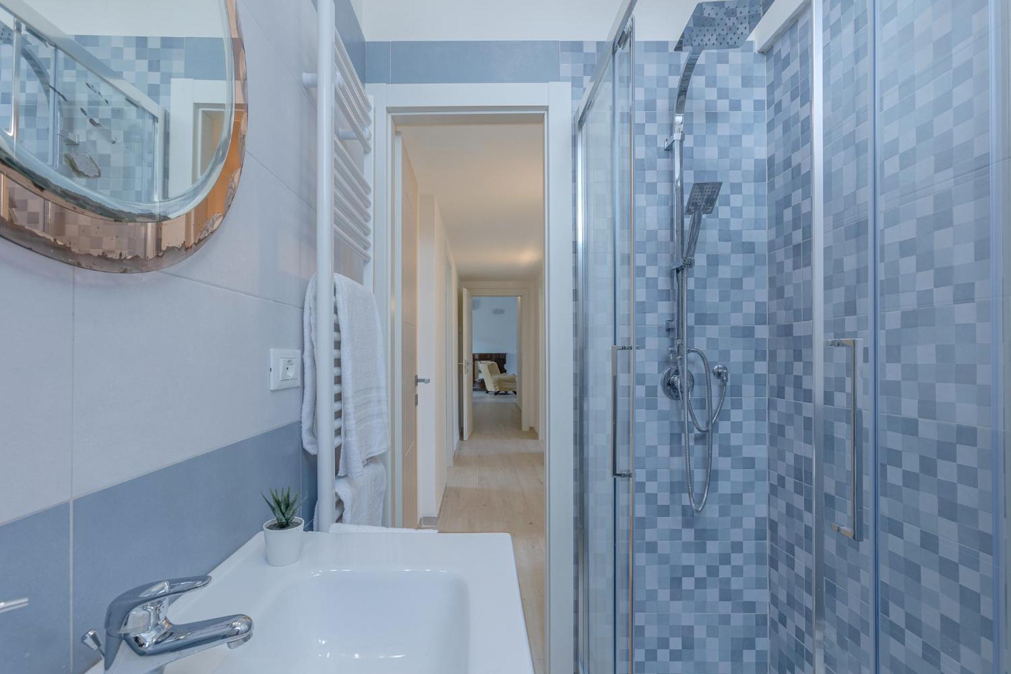 Apartment Spacious X5 With Two Balconies! Bologna